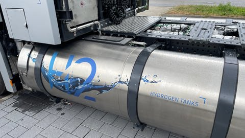 Und so sehen die Wasserstofftanks der Daimler-Trucks aus (Foto: Daimler Truck Wörth)