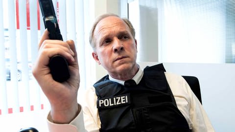 Ulrich Tukur spielt im hessischen ARD-Tatort den Ermittler Felix Murot (Foto: dpa Bildfunk, Picture Alliance)