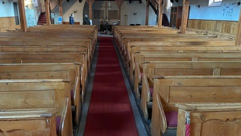 Bilder von der protestantischen Kirche in Wachenheim (Foto: SWR)