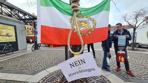 Iranerinnen demonstrieren in Landau