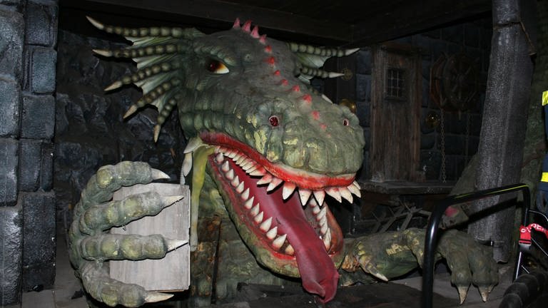 Der Drache aus dem Holiday Park gehört nun zum Historischen Museum der Pfalz