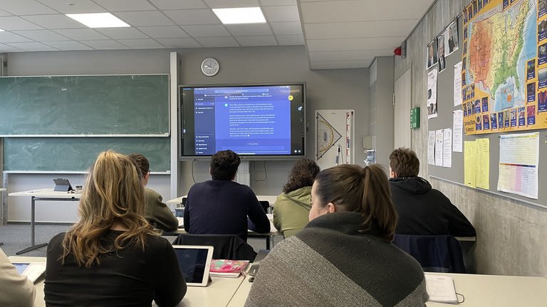 Karolinen-Gymnasium Frankenthal testet KI im Unterricht