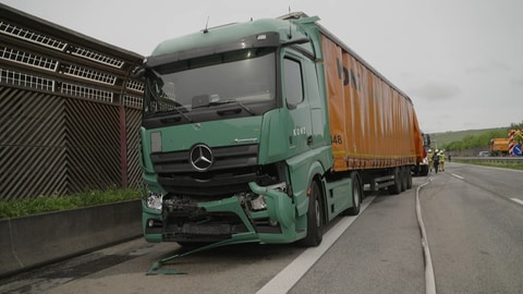 Tödlicher LKW Unfall auf der A6 bei Grünstadt (Foto: Crash24)