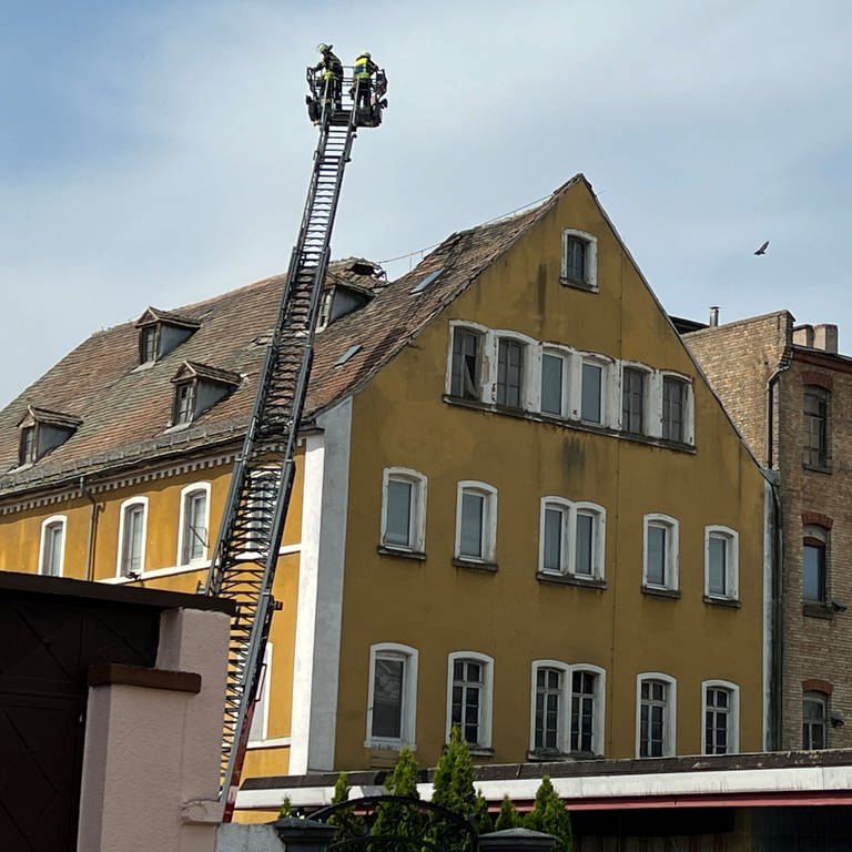 Mehrstöckiges Haus mit einggestürztem Dach in Speyer