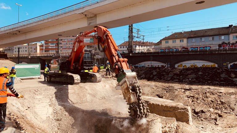 Wiederaufbau des Teilstücks der Hochstraße Süe in Ludwigshafen (Foto: SWR)