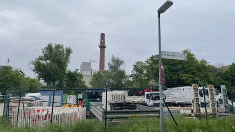 Neuer Standort für geplante Asylbewerberunterkunft in Speyer - hier sollen ab herbst Wohncontainer für Flüchtlinge errichtet werden