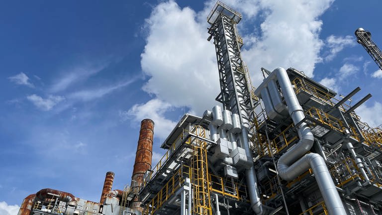 BASF nimmt elektrisch betrieben Steamcracker in Betrieb