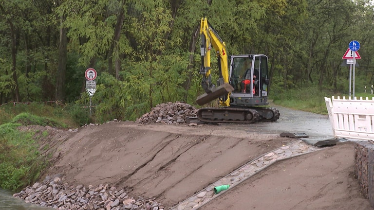 Baurabeiten für Hochwasserschutz in Bad Dürkheim.