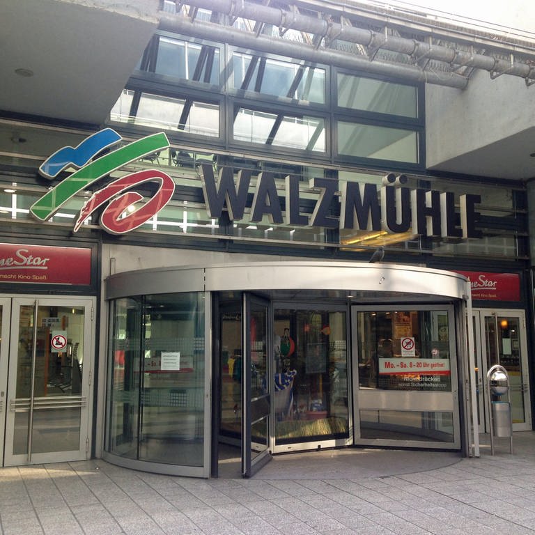 Der Eingang des Einkaufszentrums Walzmühle in Ludwigshafen (Foto: SWR)
