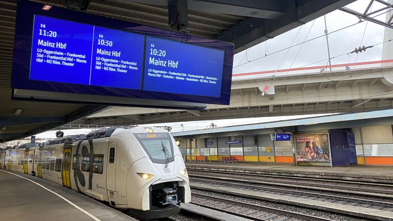 Die Zahl der Bahnen auf der Linie S6 zwischen Ludwigshafen und Mainz wird halbiert