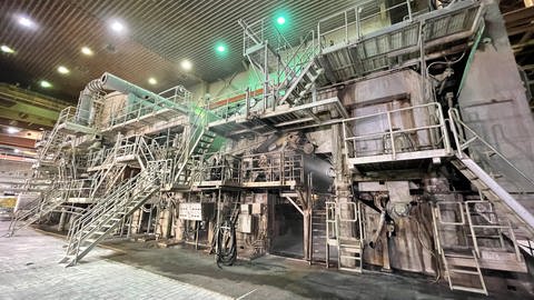 Die Papiermaschine von Essity in Mainz-Kostheim soll mit grünem Wasserstoff produzieren (Foto: SWR)