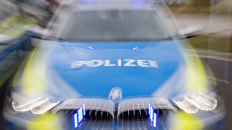 Nachdem eine Polizistin bei einem Einsatz in Flomborn auf einen Mann geschossen hatte, ermittelt jetzt die Staatsanwaltschaft Mainz. (Foto: dpa Bildfunk, picture alliance/dpa | Daniel Karmann)