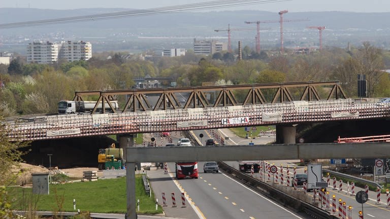 Am Autobahnkreuz Mainz-Süd an der A60A63 ist seit 2017 Baustelle