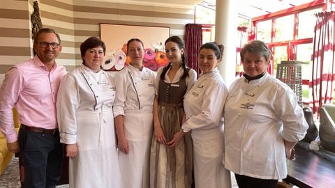 Seit wenigen Wochen arbeiten Ukrainerinnen im Land- und Golfhotel in Stromberg. (Foto: SWR, Vanessa Siemers)