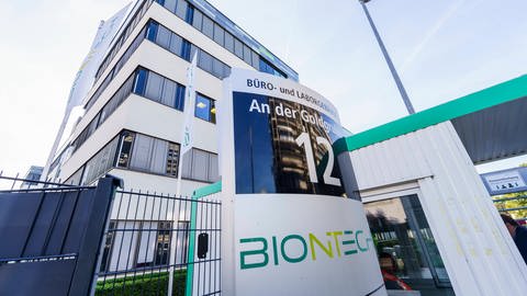 Der Corona-Impfstoffhersteller BioNTech hat das dritte Quartal 2023 mit einem Gewinn abgeschlossen.  (Foto: picture-alliance / Reportdienste, Picture Alliance)