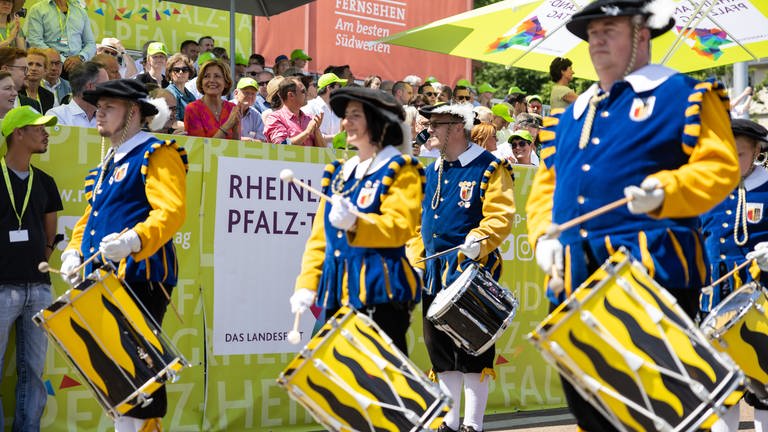 Rheinland-Pfalz-Tag 2022 - der große Festumzug (Foto: picture-alliance / Reportdienste, Picture Alliance)