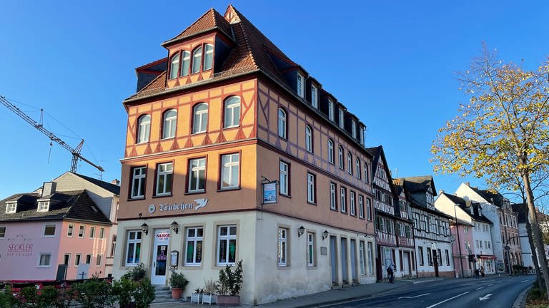 Um Mieteinnahmen in diesem Haus gibt es Streit. Ein Stadtratsmitglied hat deshlab die Stadt Bad Kreuznach verklagt. (Foto: SWR, S. Jakobi)