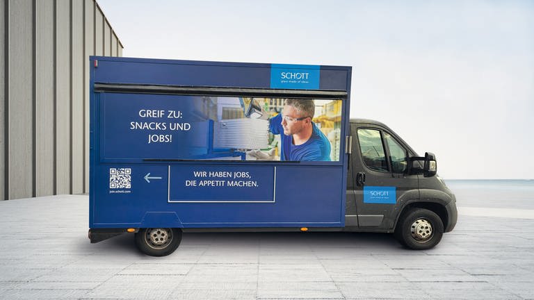Der Foodtruck tourt durch Mainz und informiert über Jobmöglichkeiten bei SCHOTT. (Foto: SCHOTT AG)
