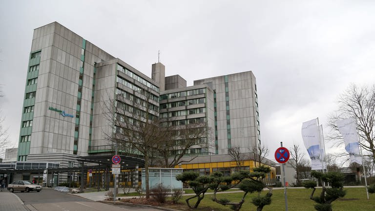 Der Wormser Stadtrat soll darüber entscheiden, ob Hausärzte Praxen im Klinikum eröffnen. (Foto: dpa Bildfunk, picture alliance / Promediafoto | Michael Deines/PROMEDIAFOTO)