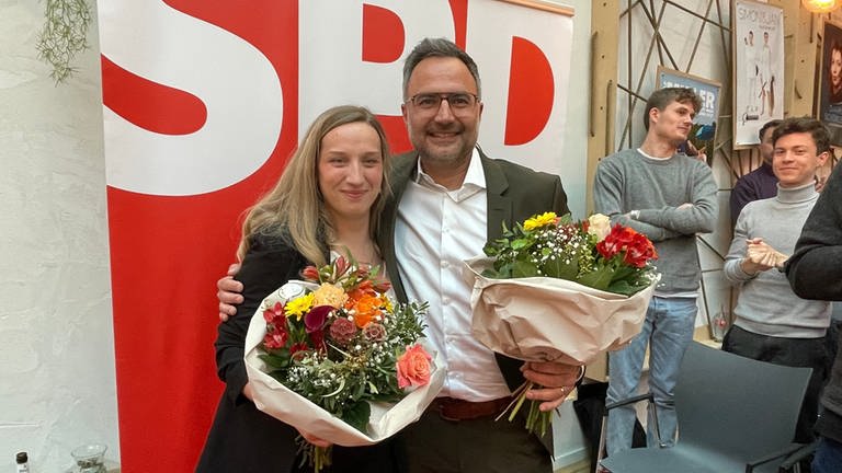 Jana Schmöller und Ata Delbasteh sind zu den neuen Parteivorsitzenden der Mainzer SPD gewählt worden. (Foto: SWR, Vanessa Siemers)
