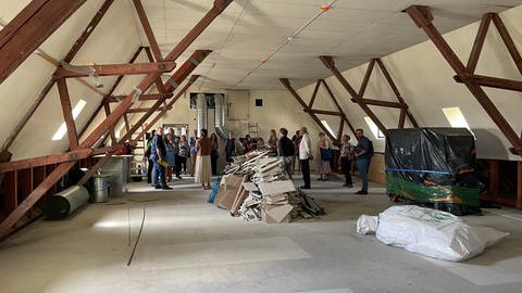 Der leergeräumte Dachstuhl des ehemaligen Reichklara-Klosters soll dem Naturhistorischen Museum Mainz künftig als Ausstellungsfläche dienen. (Foto: SWR, Ilona Hartmann)