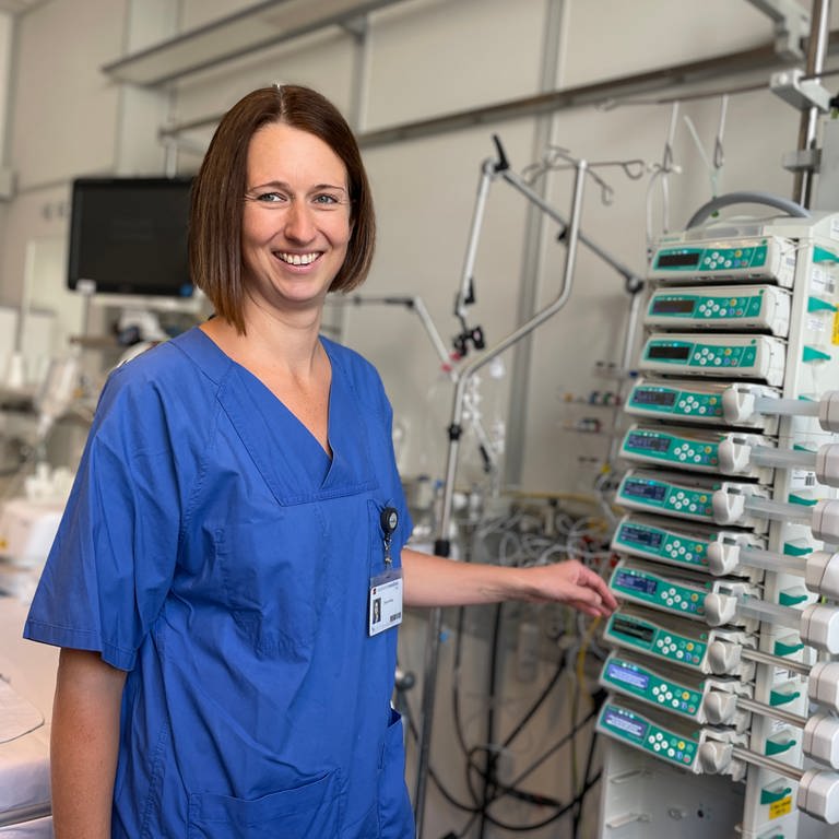 Britta Wissing ist Krankenschwester an der Unimedizin Mainz und arbeitet im Springerpool auf verschiedenen Stationen (Foto: SWR)