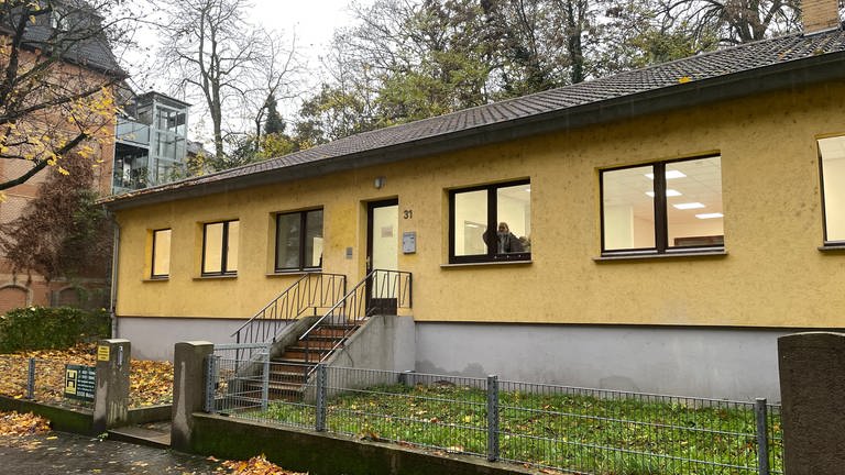 In Mainz gibt es ein neues Angebot für Wohungslose: In einem Haus in der Altstadt können Obdachlose ab sofort übernachten.  (Foto: SWR, Vanessa Siemers)