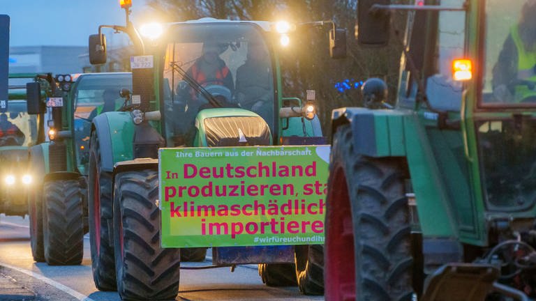 Traktorenkorso der Landwirte in Mainz