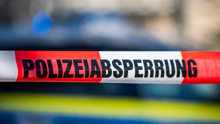 Im hessischen Hochheim ist am Samstagmorgen eine tote Frau auf einem Feld gefunden worden. (Foto: dpa Bildfunk, Picture Alliance)