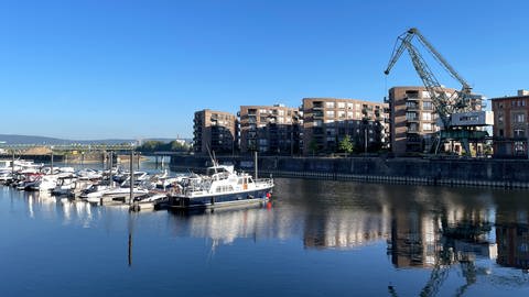 Der Zollhafen in Mainz mit seinem Anleger ist ein neues Wohngebiet in RLP, dass die Wohnungsnot lindern soll.