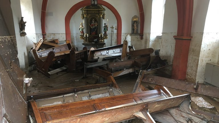 Kirche St.Silvester nach der Überschwemmung (Foto: Gemeinde Minden)