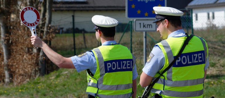 Über die belgische Grenze werden viele Drogen geschmuggelt. Es ist die Aufgabe von Bundespolizisten, dies zu unterbinden.  (Foto: picture-alliance / Reportdienste, Picture Alliance)