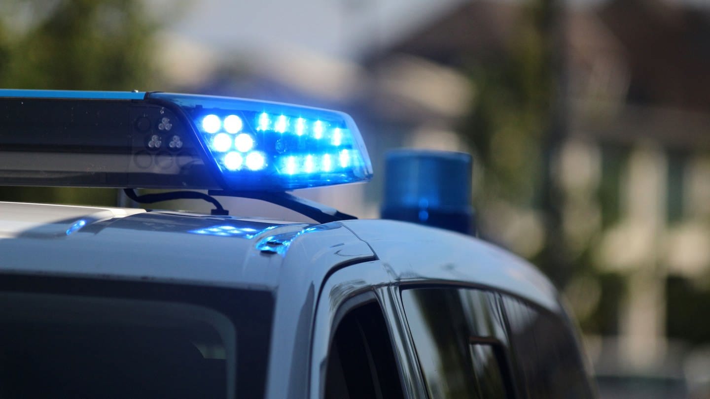 Blaulicht auf einem Einsatzwagen der Polizei Trier. (Foto: SWR)