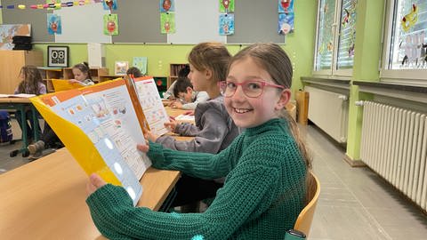 Die achtjährige Yewa aus der Ukraine besucht seit einem Jahr die Grundschule in Wasserliesch (Kreis Trier-Saarburg). (Foto: SWR, Solveig Naber)