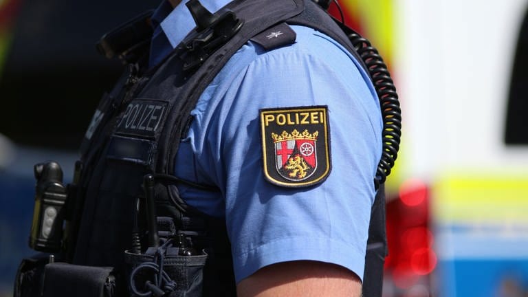 Polizist der Polizei Trier (Foto: SWR, Joachim Keller)