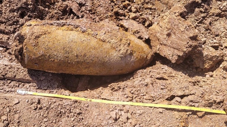 Bei Bauarbeiten auf einem Privatgrundstück ist im Trierer Stadtteil Olewig, Auf der Hill, ist eine Fliegerbombe aus dem Zweiten Weltkrieg gefunden worden. (Foto: Stadt Trier)