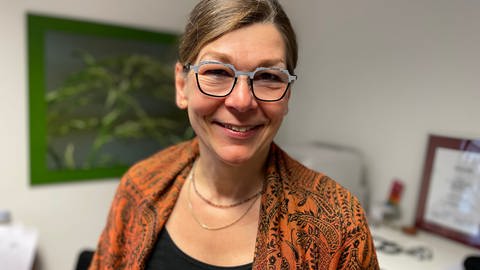 Heidi Weber hat ihre Praxis in Bitburg. Sie ist die zweite Vorsitzende des Hausärzteverbands Rheinland-Pfalz.  (Foto: SWR, Christian Altmayer )