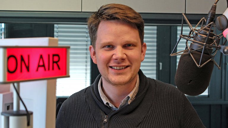 Jan Teuwsen ist trimedialer Reporter, Redakteur und VJ im SWR Studio Trier