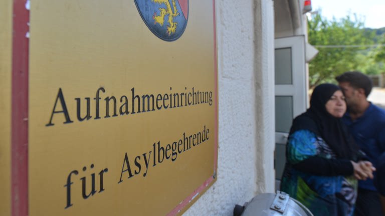 Die Zahl der Asylklagen am Verwaltungsericht Trier ist 2022 in etwa gleich geblieben (Foto: picture-alliance / Reportdienste, Harald Titel)
