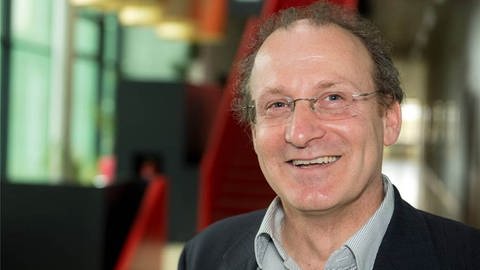 Thorsten Dahm leitet die Sektion für Erdbeben- und Vulkanphysik beim Deutschen Geoforschungszentrum in Potsdam. 