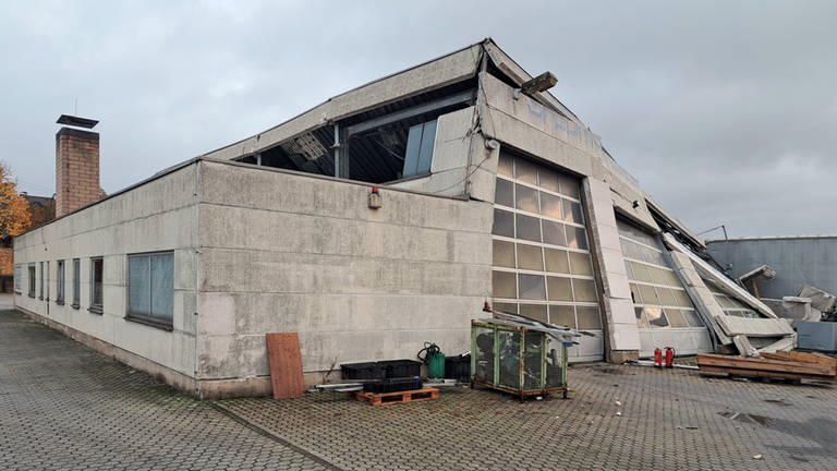 Lagerhalle in Schweich eingestürzt (Foto: Freiwillige Feuerwehr VG Schweich)