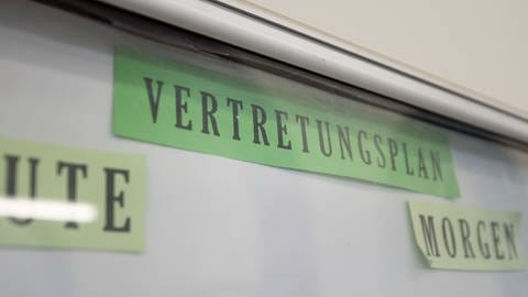In der Region Trier springt häufig fachfremdes Personal für Lehrer ein.  (Foto: picture-alliance / Reportdienste, Picture Alliance)