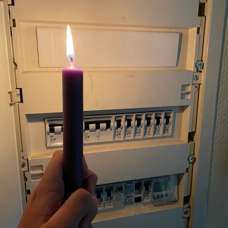 Für den Fall eines Stromausfalls sollte jeder Kerzen im Haus haben. 