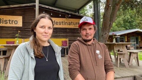 So lief die Sommersaison für Destinature Südeifel. Der Ferienpark war trotz Regens gut besucht. (Foto: SWR)