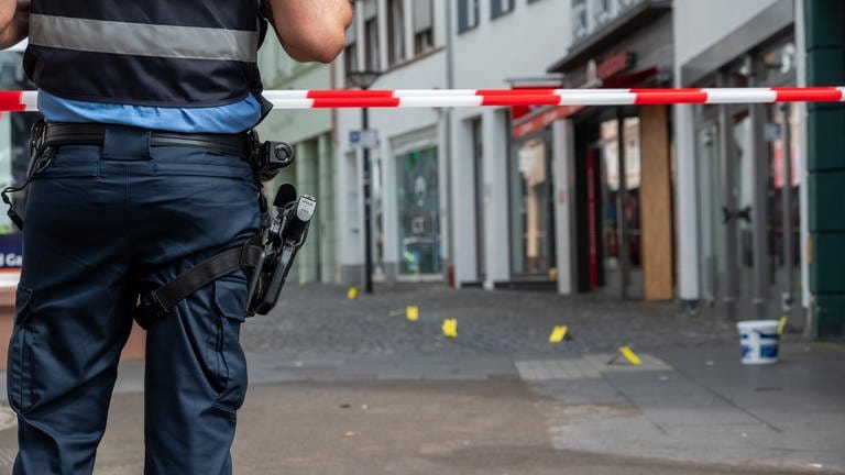 Der Prozess nach einer tödlichen Messerattacke auf der Säubrennerkirmes in Wittlich soll Ende Mai starten.