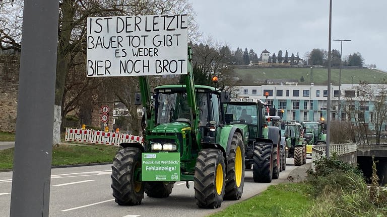 Demonstrationsfahrt der Bauern durch Trier