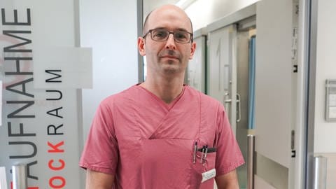 Der Leiter der Notaufnahme am Trierer Klinikum Mutterhaus, Dr. Daniel Stefka (Foto: Pressestelle, Klinikum Mutterhaus der Borromäerinnen gGmbH)