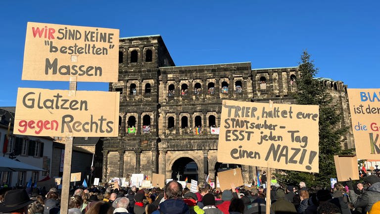 Demo gegen Rechts in Trier mit 10.000 Teilnehmern