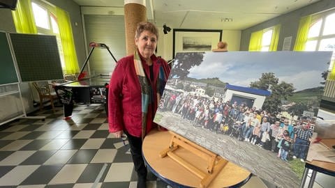 "Ich habe mit Geflüchteten bislang nur gute Erfahrungen gemacht", sagt Rita Schmaus vom Café Asyl in Daun. 