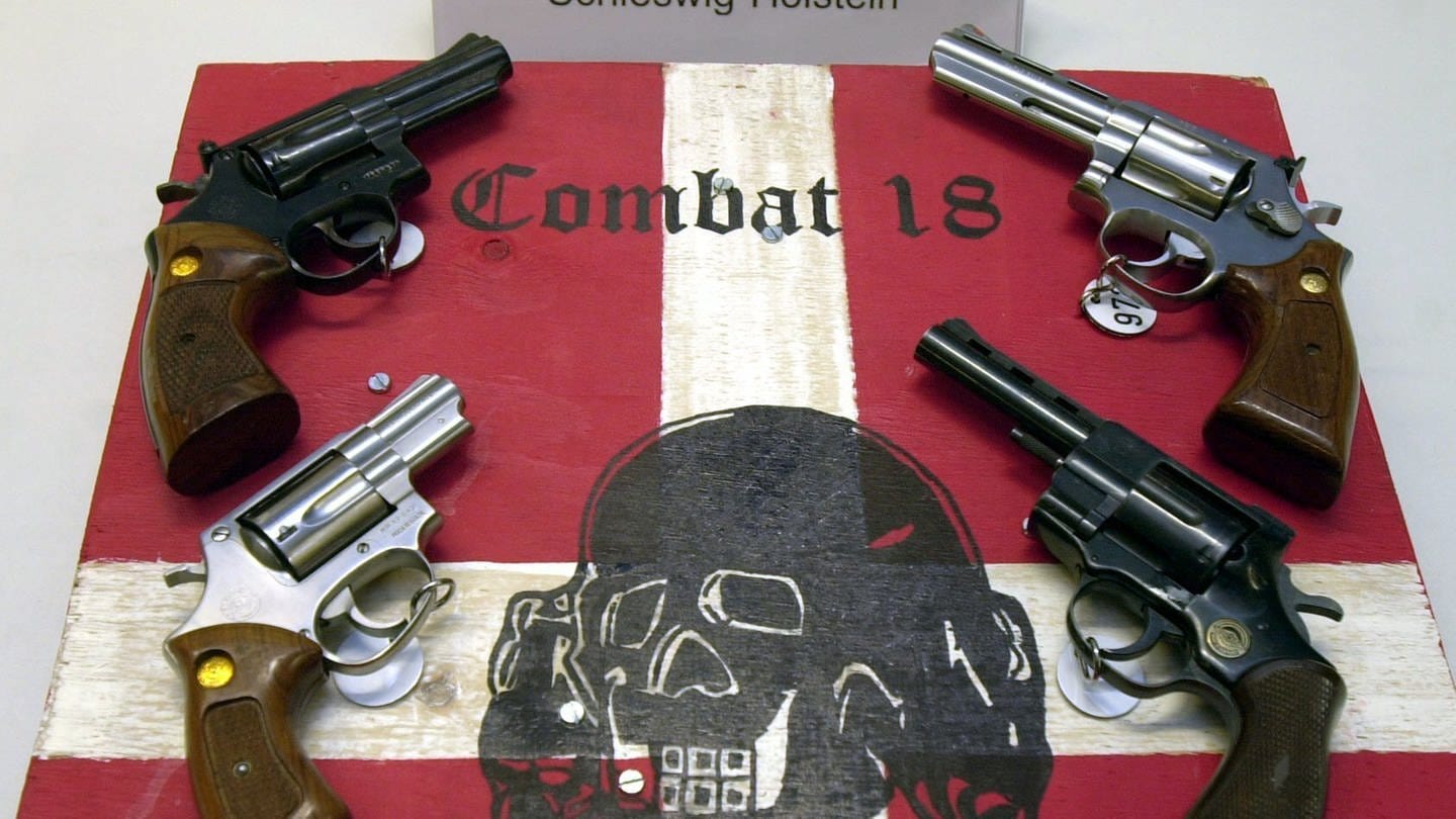 Symbolbild Combat 18 (Foto: picture-alliance / Reportdienste, Picture Alliance/Horst Pfeiffer)